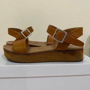 STEVE MADDEN sandals